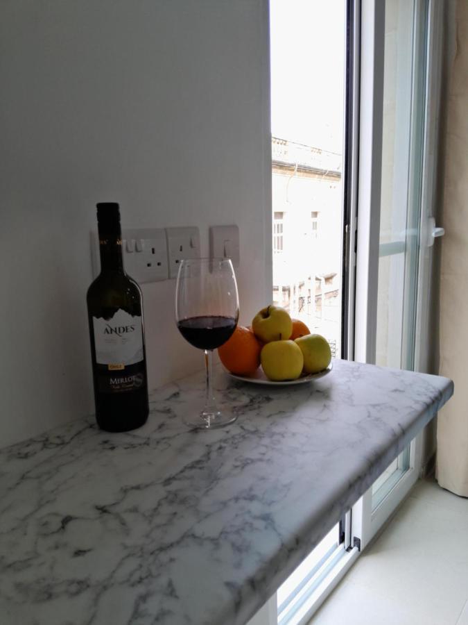 Limestone Suites Sliema Bagian luar foto